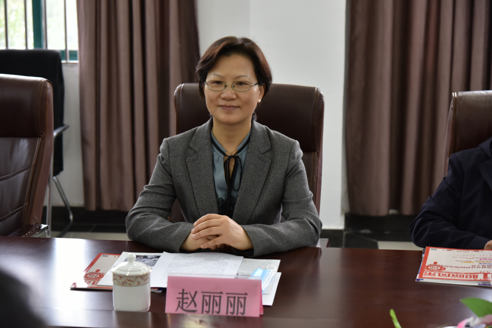 市人大副主任赵丽丽等领导莅临我校调研_宿迁职业技术学院)